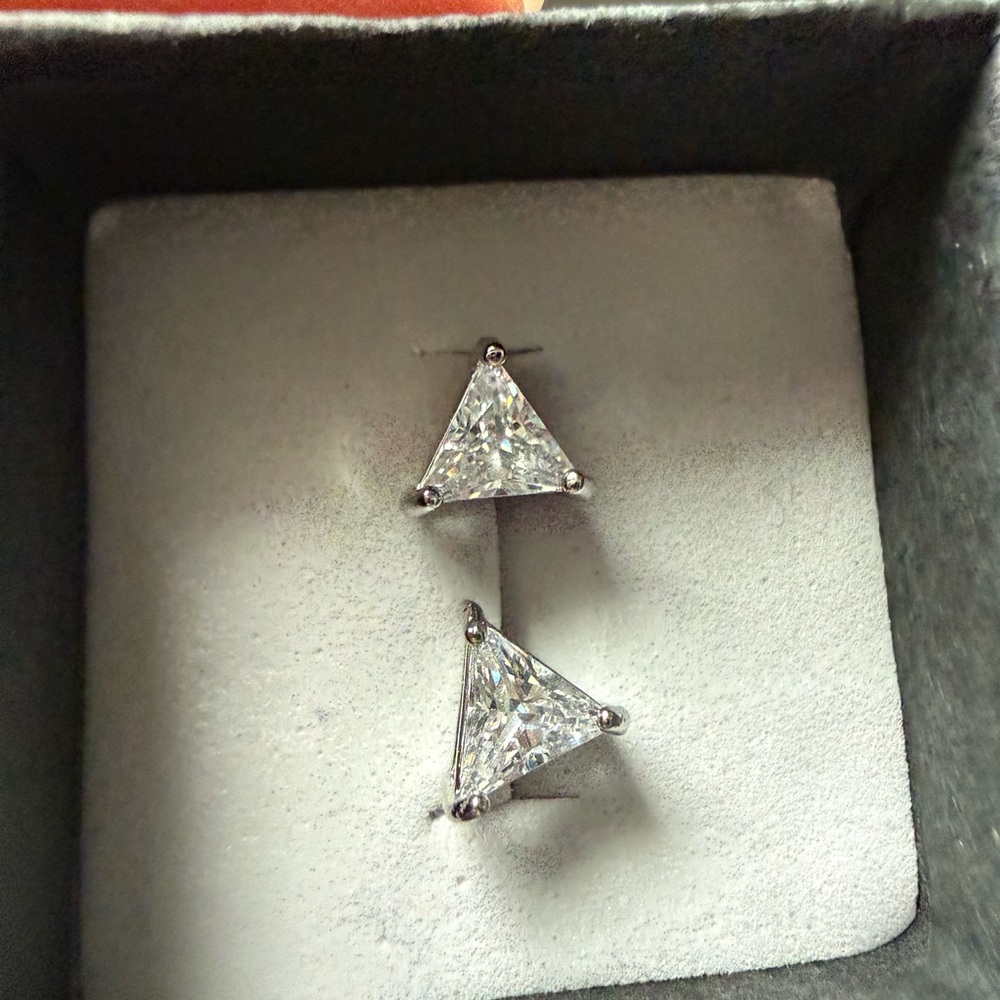 New!! Triangle Shaped Stud Post Earrings Sterling… - image 3
